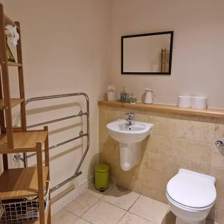 Spacious 1bed In Centre شقة ليدز